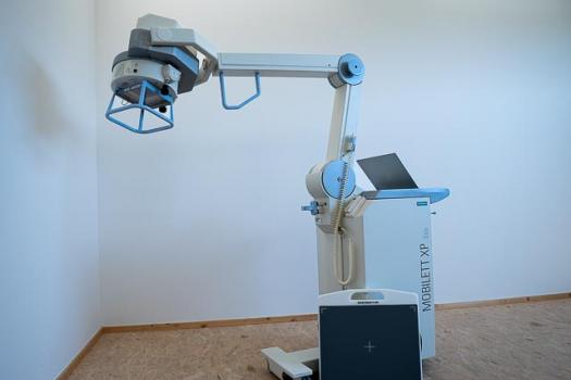 Bild des gesamten Röntgengeräts mit Detektor